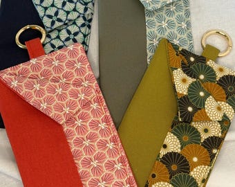 Custodia per occhiali in tessuto fatta a mano: piccola pochette per occhiali da vista, da sole e da lettura.