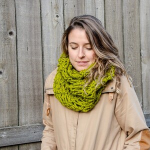 Knit Infinity Scarf in Grass -Green chunky cowl scarf, Christmas gift for her under 50