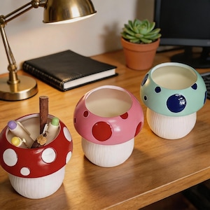 Mushroom Pen Holder Resin Aesthetic Desk Organizer Cottagecore Pencil Cup Kawaii Makeup Brush Storage Cute Office Decor Gift for Her