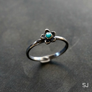 Anello in argento sterling con fiore di plumeria e turchese, gioiello regolabile, anello delicato con pietra portafortuna di dicembre, anello impilabile, regalo boho per donna