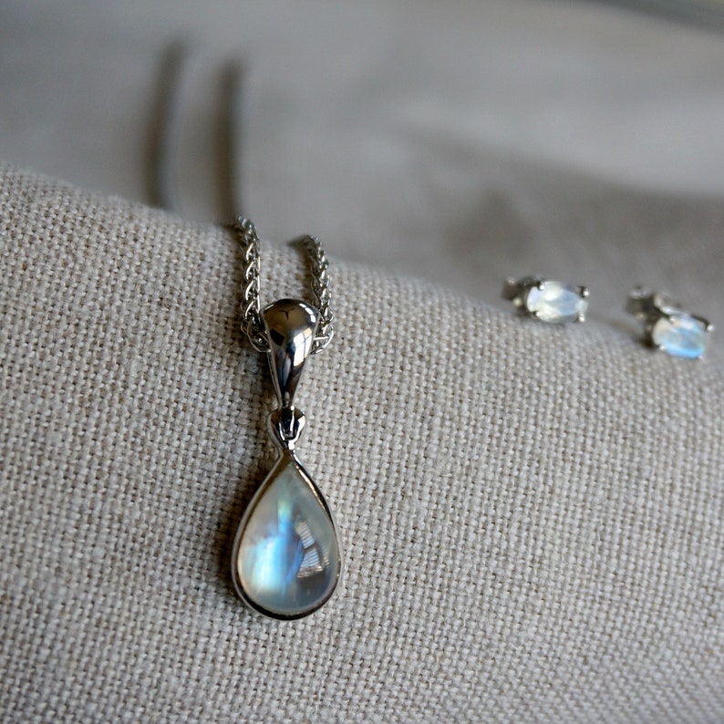 blue sapphire necklace set