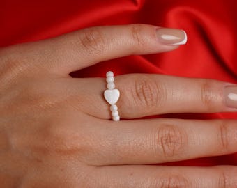 Mother of Pearl Heart Ring, Bridesmaid Gift, Friendship Ring, Best Friend gift, Minimal Beaded Ring for Women, Christian Jewerly