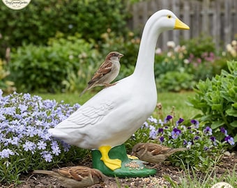 Goose Garden Statue – Lifelike Outdoor Decor, Weather Resistant Bird Sculpture, Realistic Lawn Ornament, Farmhouse Yard Art Gift