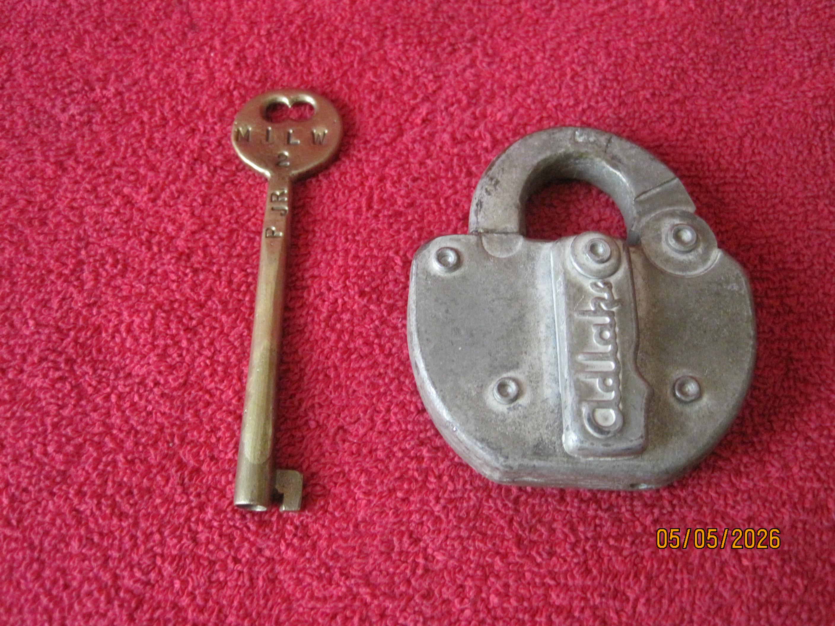 Adlake railroad lock - Etsy 日本