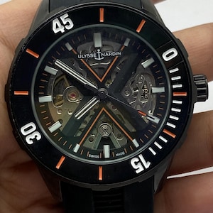 Modern Ulysse Nardin Black Skeleton Dial Rotating Bezel Rubber Strap Automatic Transparent Back Men's Refurbished Wristwatch Bild 1