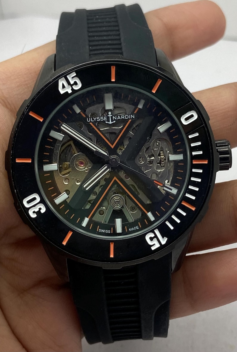 Modern Ulysse Nardin Black Skeleton Dial Rotating Bezel Rubber Strap Automatic Transparent Back Men's Refurbished Wristwatch Bild 1