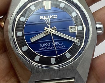 Vintage Rare Look Seiko King Blue Dial Date Display Men’s Stainless Steel Bracelet Automatic Refurbished Wristwatch