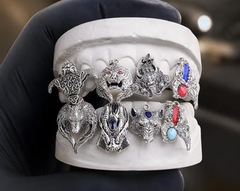 Set van 8 antiekzilveren hangers met mythisch wezen: wolf, draak, vos – Gothic Fantasy-sieraden