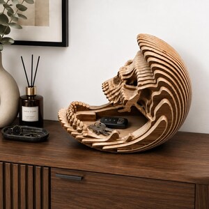 Skull Catchall-SVG | Gesneden sleutelkom DXF | Parametrisch schedel maanblad | Gotische bureauopberger | Gelaagde houten organizer | Gerechtenplan, Sliceora
