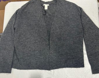 H&M Basic damski sweter kardigan z dzianiny z odkrytym przodem i obniżonymi ramionami w kolorze ciemnoszarym