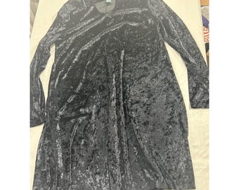 Mini-robe noire en velours froissé à manches longues et col découpé M-Fasis Grande