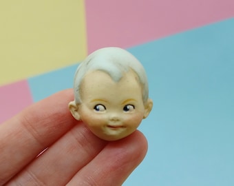 Doll Face Brooch - Vinny with Pale Aqua Hair