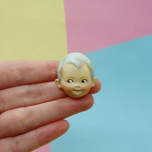 Doll Face Brooch Vinny with Pale Aqua Hair image 3