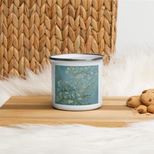 Mug Émaillé Van Gogh - Amandier en fleurs - Tasse Métal Rétro Premium - Cadeau Artiste & Déco Vintage - Idéal Camping et Bureau