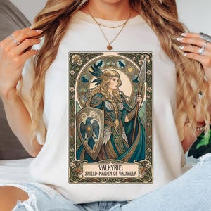 Walküre Shirt, Nordische Mythologie Komfort Farben Tee, Jugendstil Wikinger Krieger T-Shirt, Schild Maiden Valhalla Geschenk