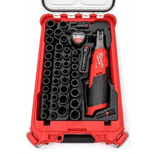 Peut inclure: Un insert en mousse rouge et noir pour mallette à outils, conçu pour ranger un cliquet électrique Milwaukee, diverses douilles en métal noir et des accessoires. L'insert présente des découpes sur mesure. Le texte indique : NO TOOLS OR PACKOUT BOX INCLUDED.