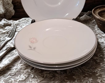 Noritake Pasadena Fine China mit Pink Rose Motiv Vier Teetassen Untertassen