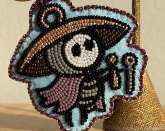 Beaded Hollow Knight: Silksong Keychain or Bag Charm - Sherma