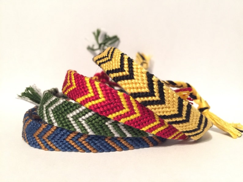 Thin Chevrons Inspired by Harry Potter/'s Hogwarts House Scarves