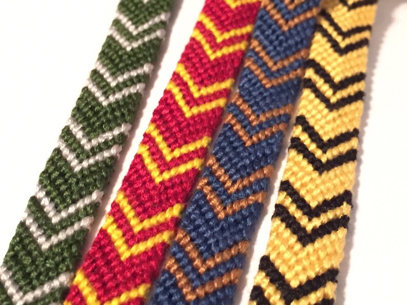 Thin Chevrons Inspired by Harry Potter/'s Hogwarts House Scarves