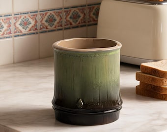 Taza de cerámica de bambú verde, vaso de té japonés Wabi Sabi, taza de espresso sin asa, cerámica orgánica de Zen Studio, taza de té inspirada en la naturaleza.