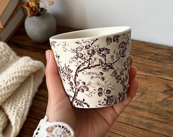 Taza de cerámica francesa Toile de Jouy, vaso botánico marrón y blanco, taza de té floral vintage, elegante taza de café sin asa.