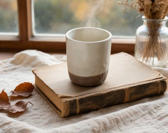 Taza de café de cerámica minimalista bicolor hecha a mano, taza de té rústica moderna, taza de cerámica elegante para el hogar y la oficina.