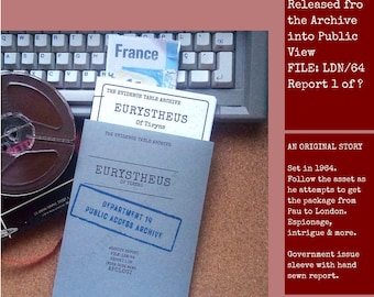 Rapporto dell'archivio pubblico del Dipartimento 14 LDN/64-001 / Libretto cucito a mano e mappa pieghevole / Romanzo storico di spionaggio / Edizione con custodia per prove