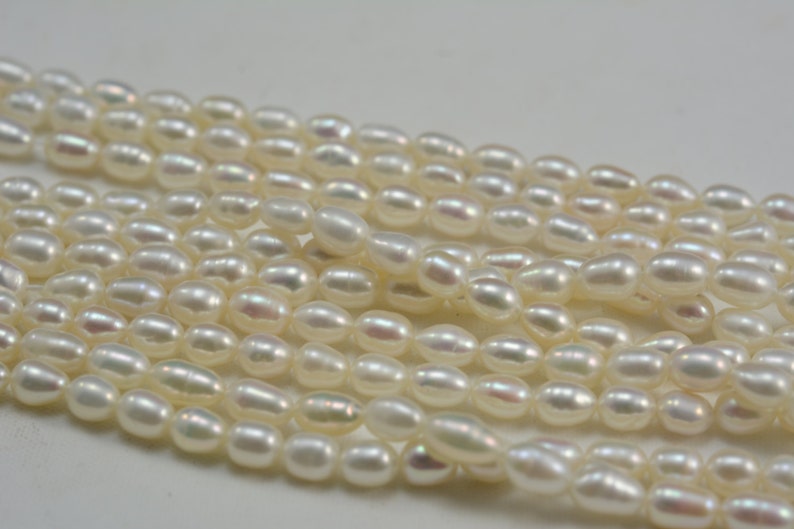 fresh water pearl, rice beads,5-4mm beads,13.5 inch white pearl,ivy pearl,small pearl,luster pearl image 2