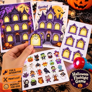 Op de afbeelding: Een Halloween zaklamp spelset met bedrukte vellen met een spookhuisillustratie, een vel met raamstickers, een vel met diverse Halloween-karakterstickers en een blauwe zaklamp met een heldere witte lichtstraal.