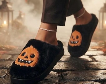 Halloween Pumpkin Slippers Cute Ghost Fluffy House Shoes Fuzzy Fur Slides Unisex Novelty Halloween Gift Indoor Winter Slippers UK
