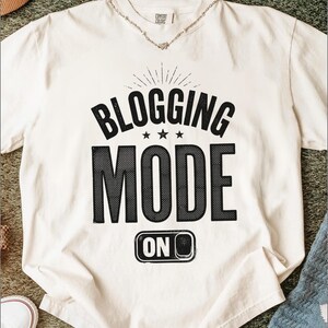Blogging-Modus auf PNG, Blogger-Geschenkidee, Sublimationsentwurf des Inhalts-Erstellers, Schriftsteller-Modus-Digital-Download, kreative Unternehmerdatei, Tech