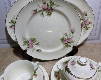 85 Piece Canonsburg 22 Kt Moss Rose W/ American Beauty Serving Bowl China Set
