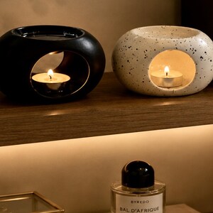 Set of 2 Ceramic Wax Melt Burners – Black and Speckled White Aromatherapy Diffusers