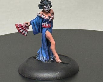 Hand Painted Female Human Geisha Agent Gunslinger Miniature D&D, Pathfinder RPG Ready to Play