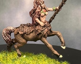 Miniatura de Centauro Druida Wildheart Horse Umamusuma pintada a mano, 28 mm, juego de rol de fantasía