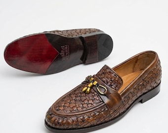 Mocasines de cuero marrón tejido hechos a mano para hombre, zapatos de vestir sin cordones, zapatos formales de lujo para la oficina o bodas.