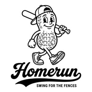 Op de afbeelding: Zwart-wit illustratie van een pinda-personage met een baseballpet en sneakers, die een honkbalknuppel vasthoudt. Het woord "Homerun" is geschreven in een gestileerd lettertype, met "SWING FOR THE FENCES" eronder.