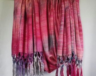 Handwoven Baby Wrap, Mulberry Silk, 71 cm x 310, with Macramé Fringes, Unique
