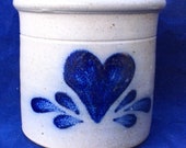 Rowe Pottery Works 1990 Heart Pattern Crock in Excellent Unused Condition