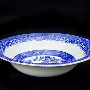 Allertons Blue Willow 9-7/8&quot; Serving Bowl in Excellent Seemingly-Unused Condition Made in England 1920s-1930s