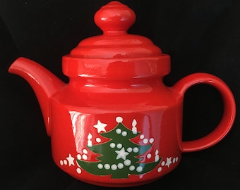 Waechtersbach Christmas Tree Teapot from Germany in Excellent Seemingly Unused Condition