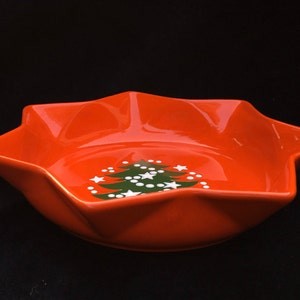 Waechtersbach &quot;Christmas Tree&quot; 10&quot; Star-Shaped Dish Excellent, Very Lightly-Used Condition Made in Germany