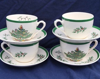 Set of Four Spode Christmas Tree Cups and Saucers with Green Trim in Excellent Lightly-Used Condition