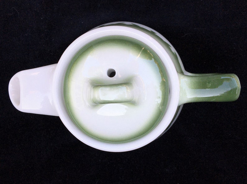 Very HTF Jackson China Restaurant Hotel Diner Airbrushed Green-on-White Mercury 10 oz Chicago Shape Teapot in Excellent Unused Condition