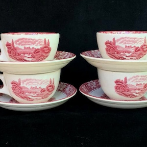 Set of Four Wood & Sons Burslem Red or Pink &quot;Colonial&quot; Cups and Saucers Semi-Vitrified Heavy Weight in Excellent Condition