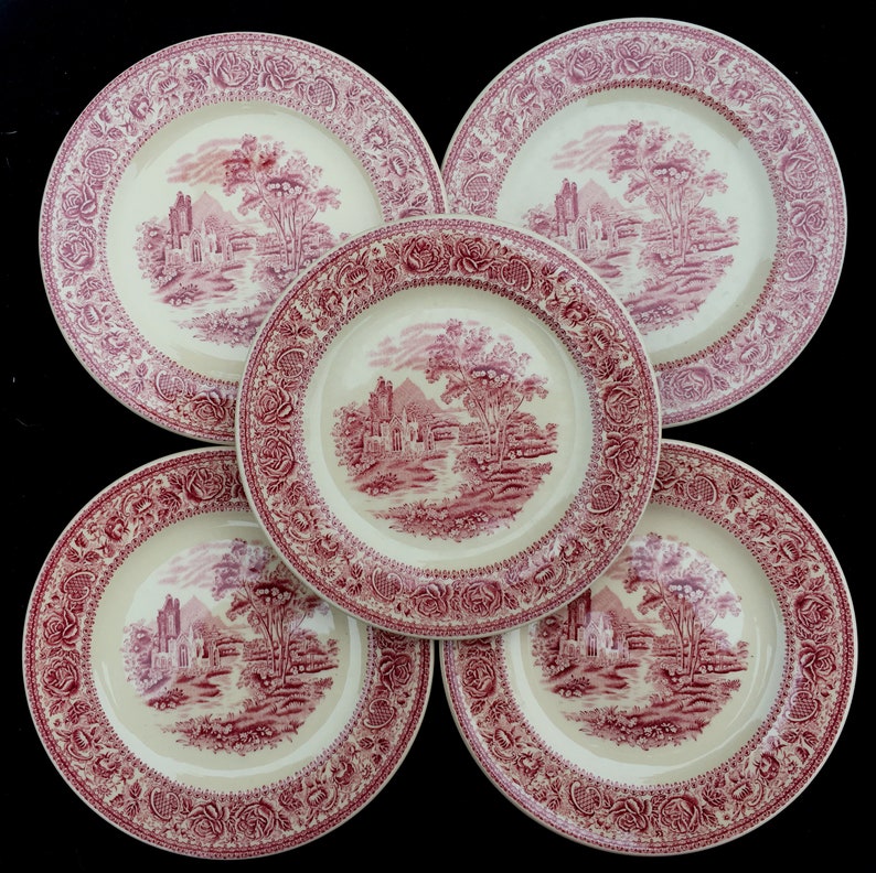 Set of 2 Mayer Diner Restaurant Hotel China Red or Maroon Arlington Pattern 9-12 Grille Plates in Excellent Condition