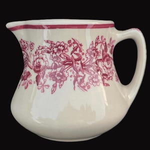 Shenango Restaurant Hotel Diner China Red &quot;Avon&quot; Pattern on &quot;Inca Ware&quot; Tan 4-oz. &quot;Duquesne&quot; Shape Creamer in Excellent Unused Condition