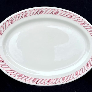 Mayer Restaurant Hotel Diner China Red &quot;Linden&quot; Pattern on True Ivory 10.5” x 7.5” Oval Platter in Excellent, Lightly-Used Condition