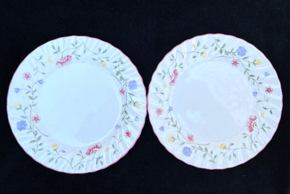 Set of Johnson Summer Chintz Salad or Dessert Plates
